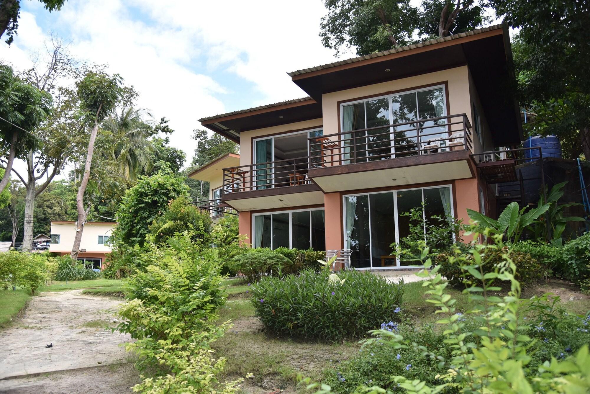 Z-Touch Lipe Island Resort Exterior photo