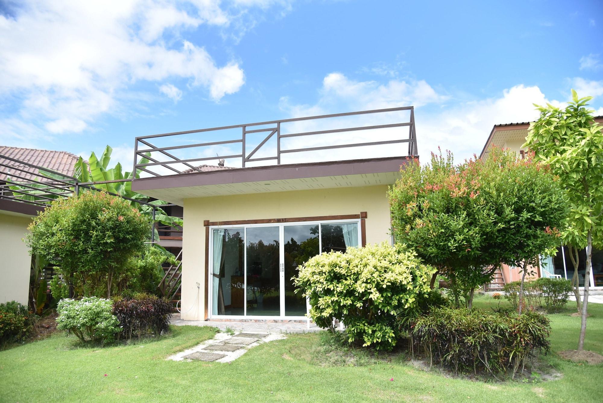 Z-Touch Lipe Island Resort Exterior photo
