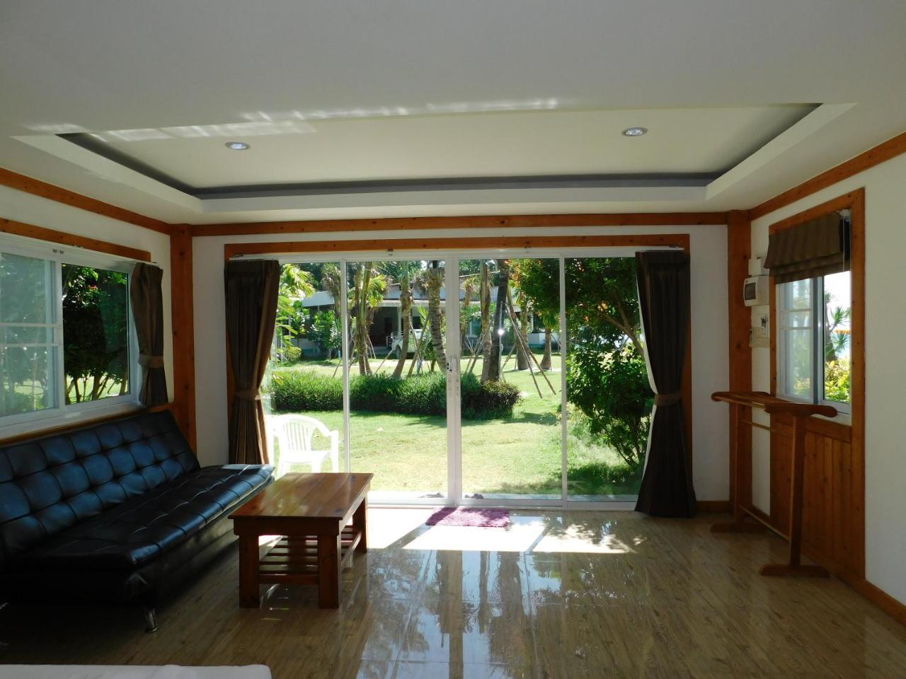 Z-Touch Lipe Island Resort Exterior photo